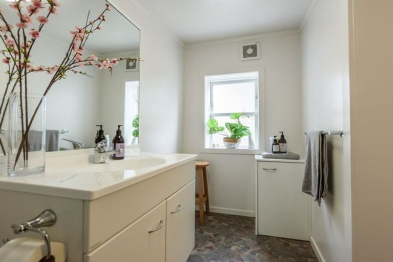 Photo of property in 11 Devon Street, Aro Valley, Wellington, 6021