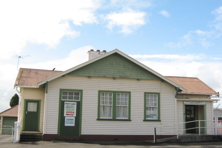 Photo of property in 24 Ngakoti Street, Urenui, 4375