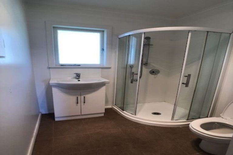 Photo of property in 4 Simpson Road, Ranui, Auckland, 0612