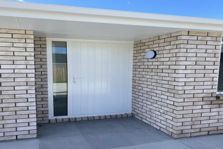 Photo of property in 28f Paritutu Road, Spotswood, New Plymouth, 4310