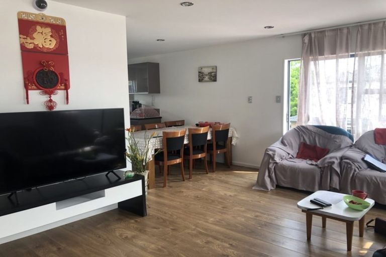 Photo of property in 65 Awaroa Road, Sunnyvale, Auckland, 0612