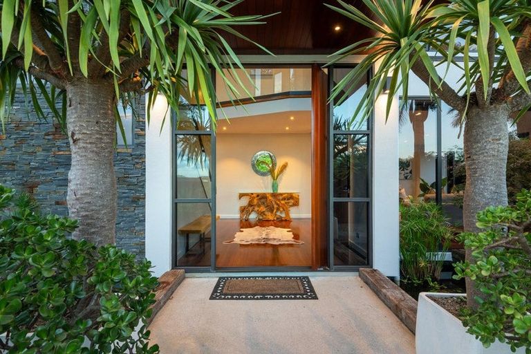 Photo of property in 17 Waitemata Road, Hauraki, Auckland, 0622