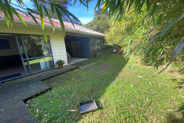 Photo of property in 87 Konini Road, Titirangi, Auckland, 0604