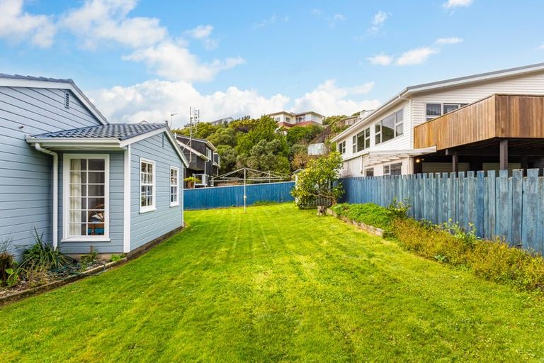 Photo of property in 7 Luff Place, Whitby, Porirua, 5024