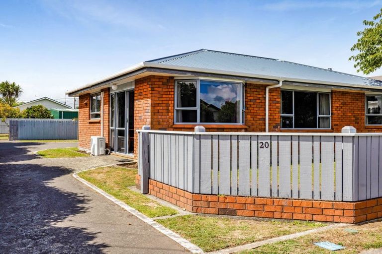 Photo of property in 20 Disraeli Street, Hawera, 4610