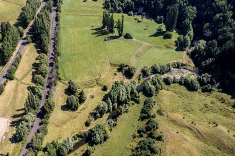 Photo of property in 1182 Opaki Kaiparoro Road, Mauriceville, Masterton, 5882