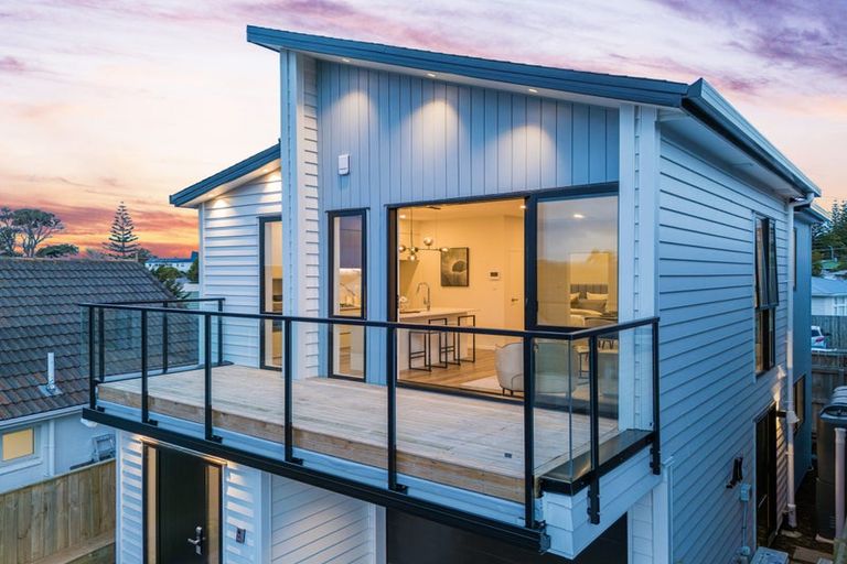 Photo of property in 95c Swanson Road, Henderson, Auckland, 0610