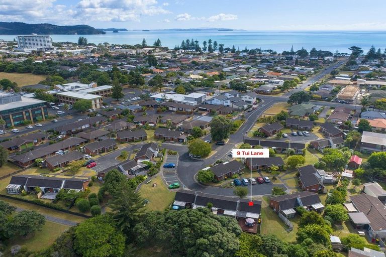 Photo of property in 9 Tui Lane, Orewa, 0931