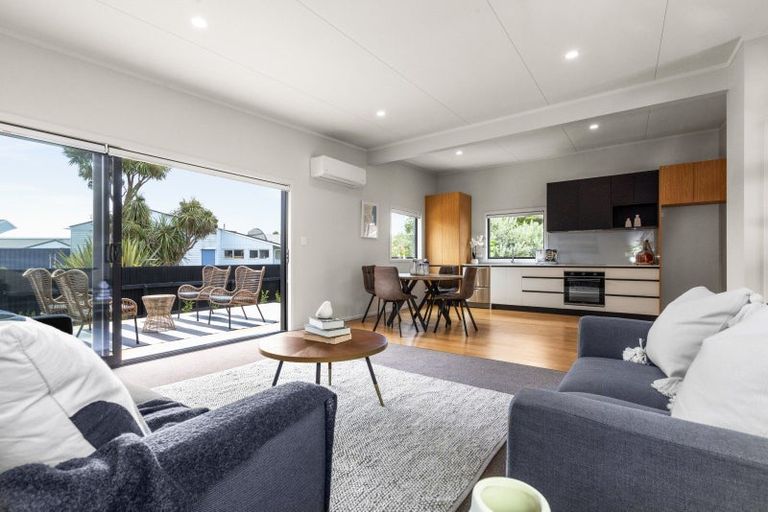 Photo of property in 9a Barton Avenue, Marewa, Napier, 4110