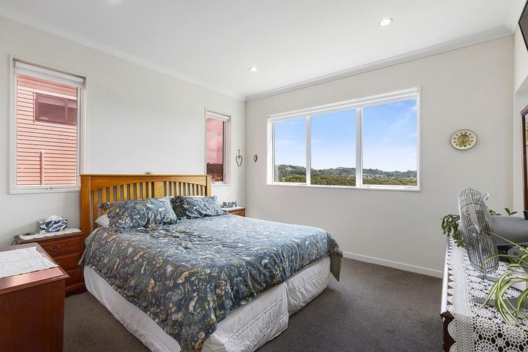 Photo of property in 8 Polestar Lane, Whitby, Porirua, 5024