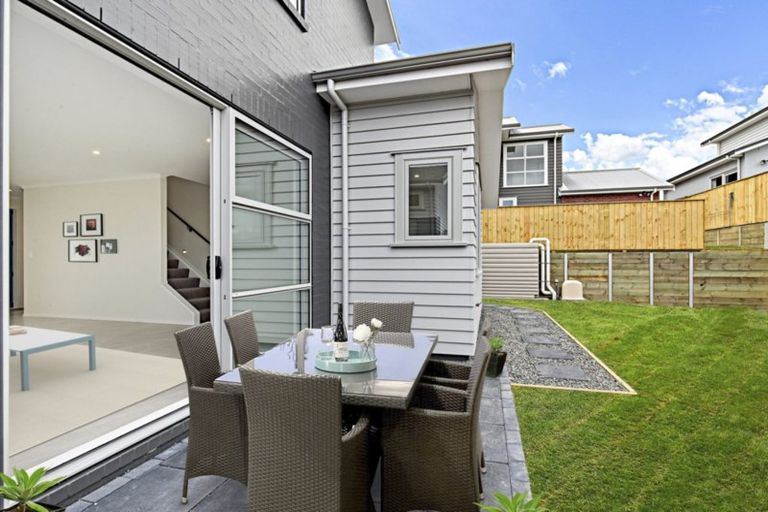 Photo of property in 3 George Mcwhirter Avenue, Massey, Auckland, 0614
