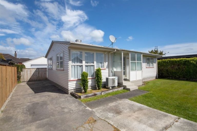 Photo of property in 102 Limbrick Street, Terrace End, Palmerston North, 4410