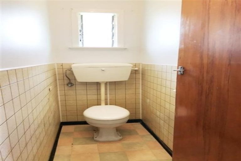 Photo of property in 183 Rathgar Road, Henderson, Auckland, 0610