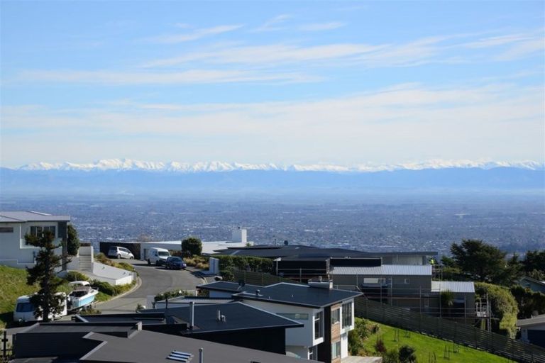 Photo of property in 6 Peregrine Close, Mount Pleasant, Christchurch, 8081