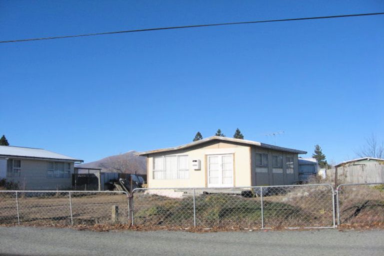 Photo of property in 48 Omahau Crescent, Twizel, 7901