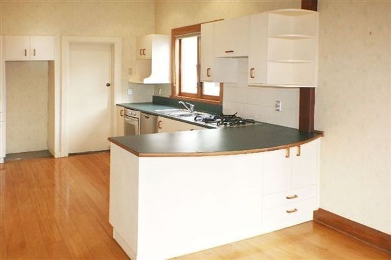 Photo of property in 7 Aroha Street, Takaro, Palmerston North, 4410