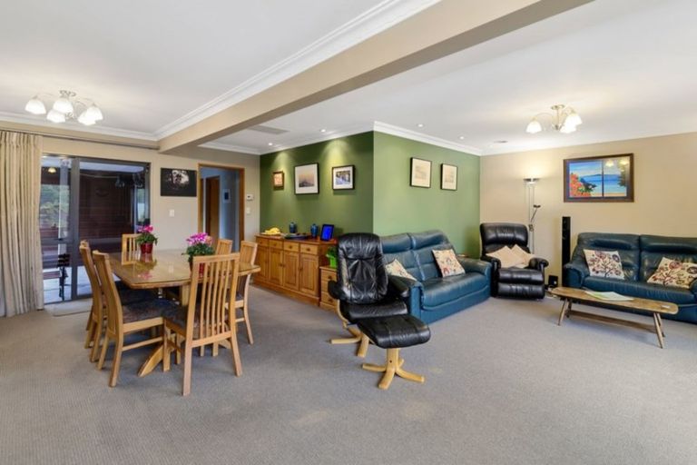 Photo of property in 5 Janet Place, Lynmore, Rotorua, 3010