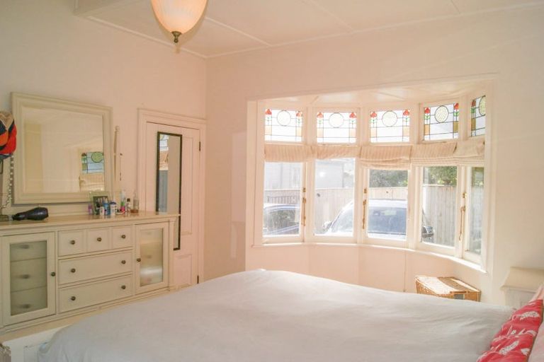 Photo of property in 122a Derwent Street, Island Bay, Wellington, 6023