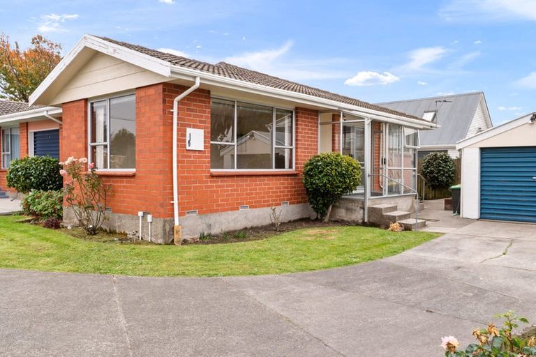 Photo of property in 1 Mallett Place, Halswell, Christchurch, 8025