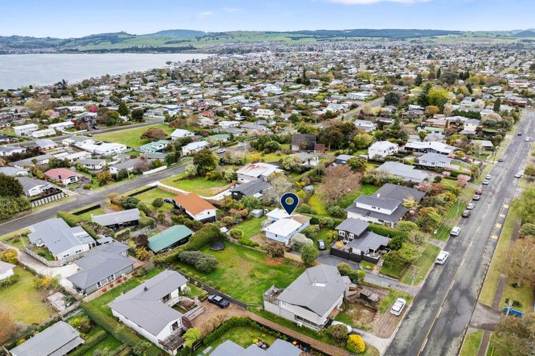 Photo of property in 35 Kotare Street, Hilltop, Taupo, 3330