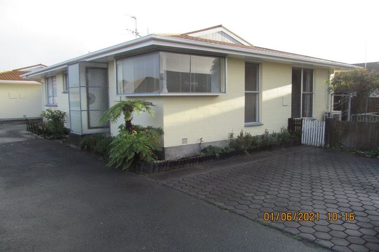 Photo of property in 35 Buckleys Road, Rangiora, 7400