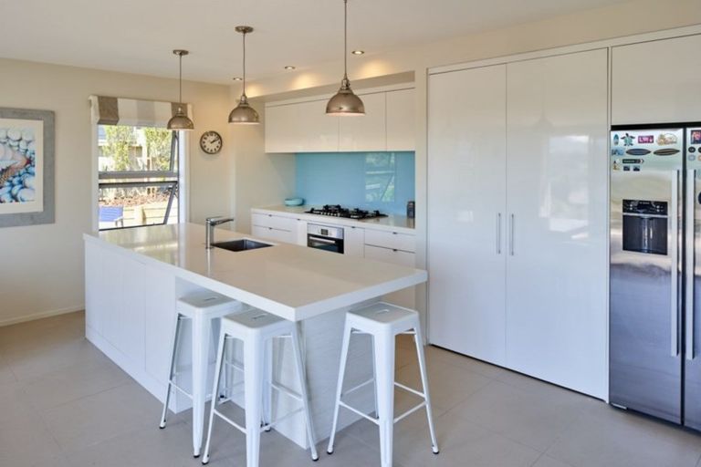 Photo of property in 67 Endeavour Drive, Whitby, Porirua, 5024