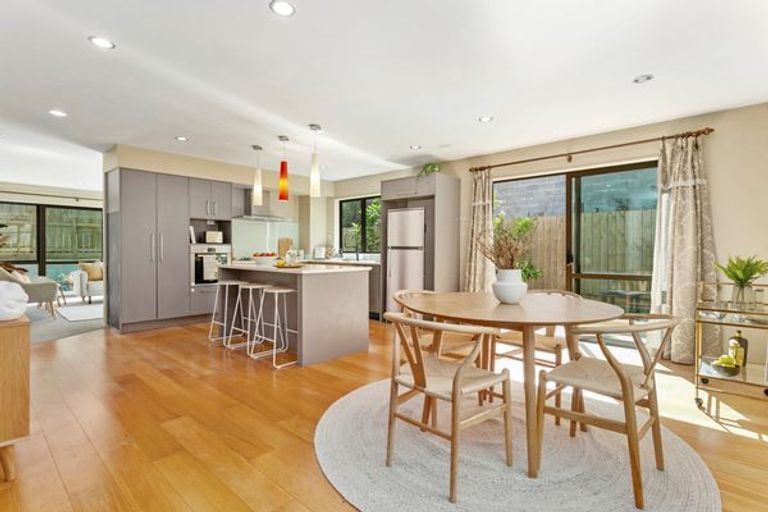 Photo of property in 8a St Albans Avenue, Mount Eden, Auckland, 1024