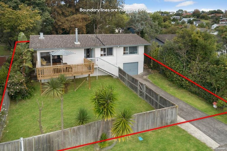 Photo of property in 76 Awaruku Road, Torbay, Auckland, 0630