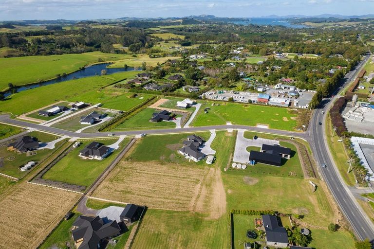 Photo of property in 7 The Lakes Drive, Kerikeri, 0230