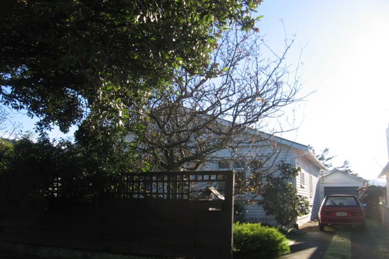Photo of property in 35 Wilford Street, Woburn, Lower Hutt, 5011