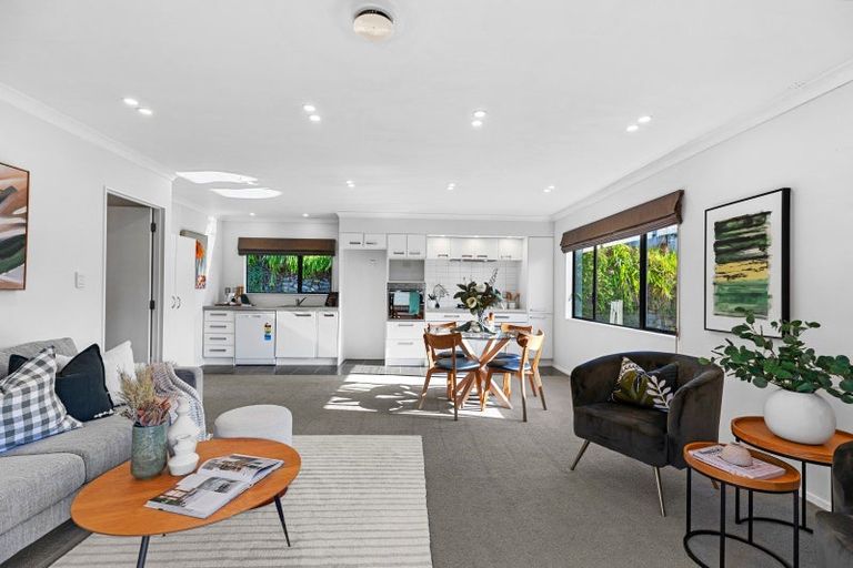 Photo of property in 2 Peppertree Way, Brookfield, Tauranga, 3110