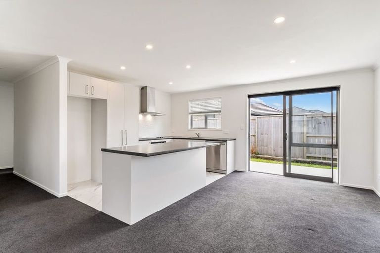 Photo of property in 12 Saint Michaels Crescent, Kelburn, Wellington, 6012