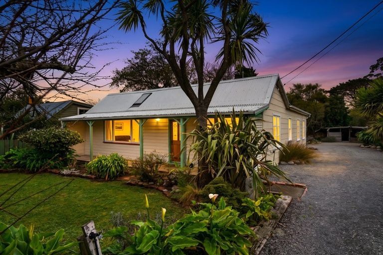 Photo of property in 138 Fitzherbert Street, Featherston, 5710