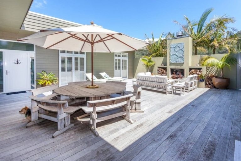 Photo of property in 69 Grange Road, Hahei, Whitianga, 3591