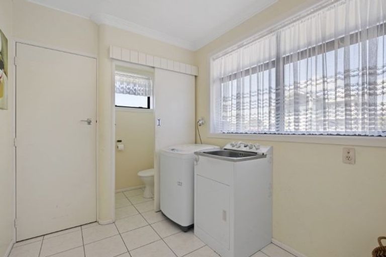 Photo of property in 21 Tirinui Crest Road, Otumoetai, Tauranga, 3110