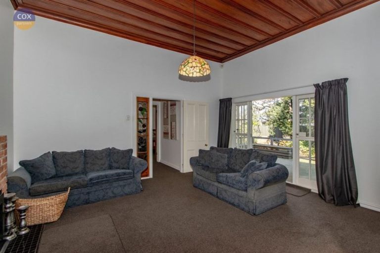 Photo of property in 99 Wellesley Road, Napier South, Napier, 4110