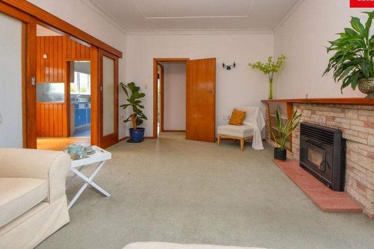 Photo of property in 50 Kent Street, Carterton, 5713