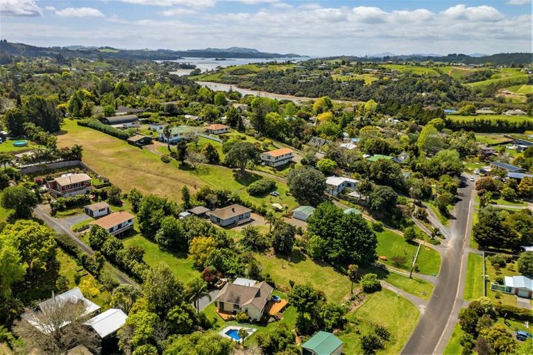 Photo of property in 38 Kemp Road, Kerikeri, 0230
