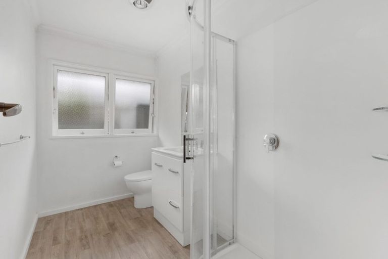 Photo of property in 2/504 Queen Street East, Hastings, 4122