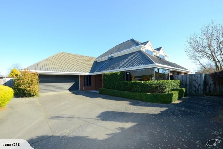 Photo of property in 5 Arundel Gate, Avonhead, Christchurch, 8042