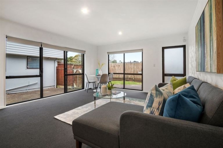 Photo of property in 85 Sunderlands Road, Bucklands Beach, Auckland, 2012