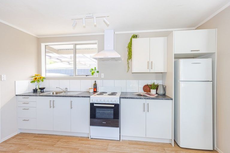 Photo of property in 2 Cypress Place, Aramoho, Whanganui, 4500