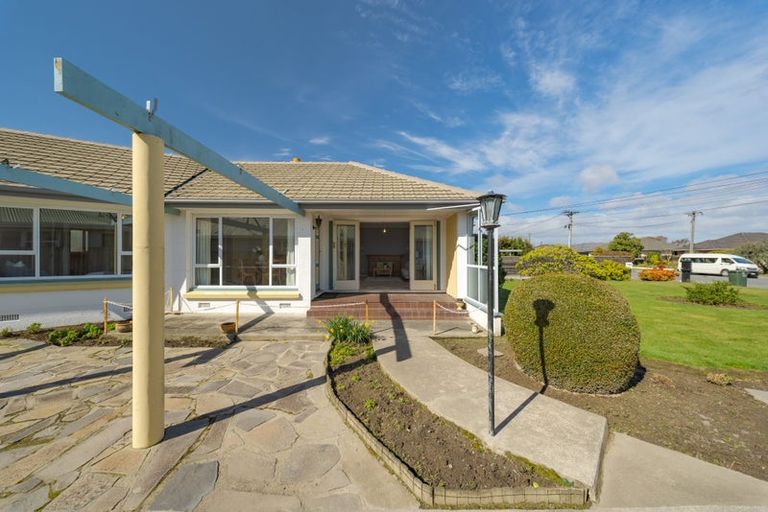 Photo of property in 16 Manuka Street, Mairehau, Christchurch, 8013