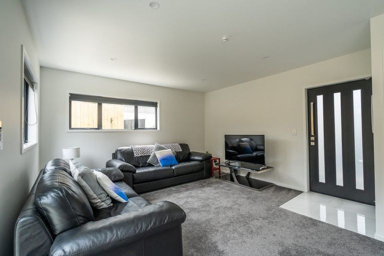 Photo of property in 2/100 Office Road, Merivale, Christchurch, 8014