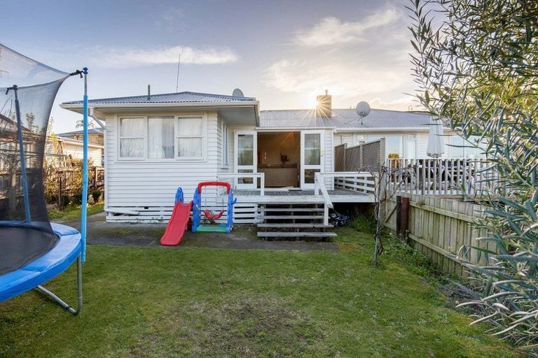 Photo of property in 50b Oxford Street, Te Puke, 3119