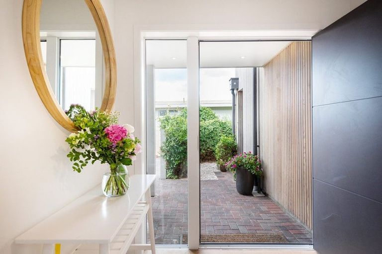 Photo of property in 93 Hastings Road, Mairangi Bay, Auckland, 0630