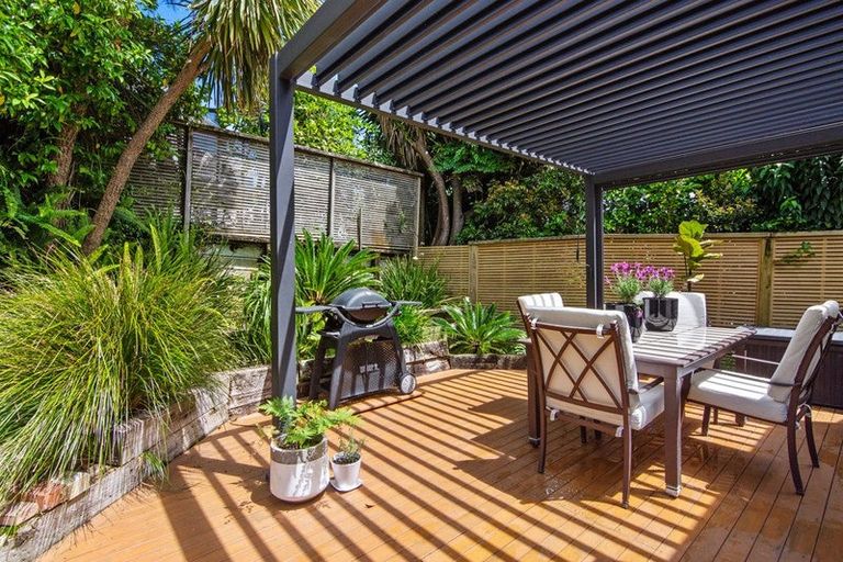 Photo of property in 3/14 Inga Road, Milford, Auckland, 0620