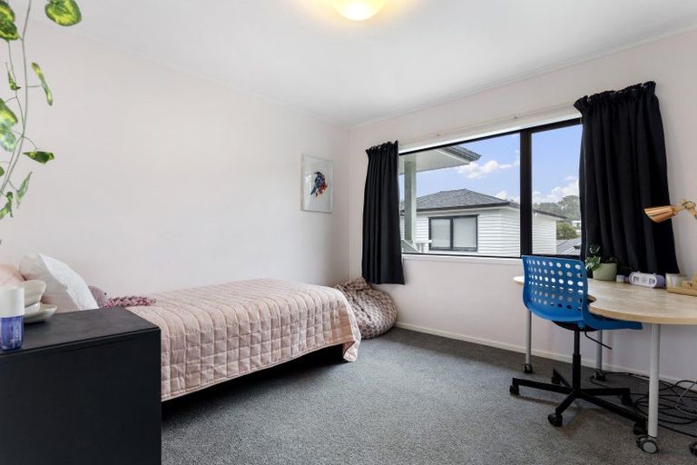 Photo of property in 39 Garton Drive, Massey, Auckland, 0614