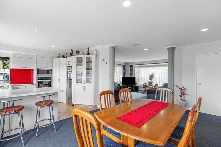 Photo of property in 37 Beachlands Place, Papamoa Beach, Papamoa, 3118