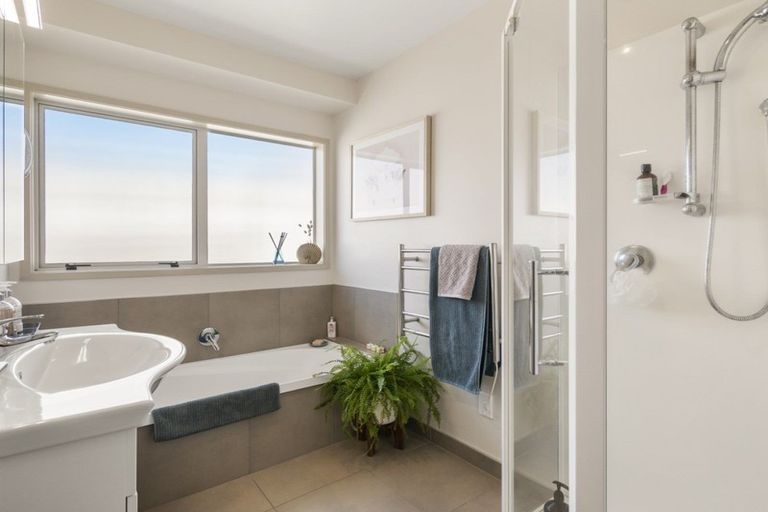 Photo of property in 5a Simmonds Grove, Greerton, Tauranga, 3112